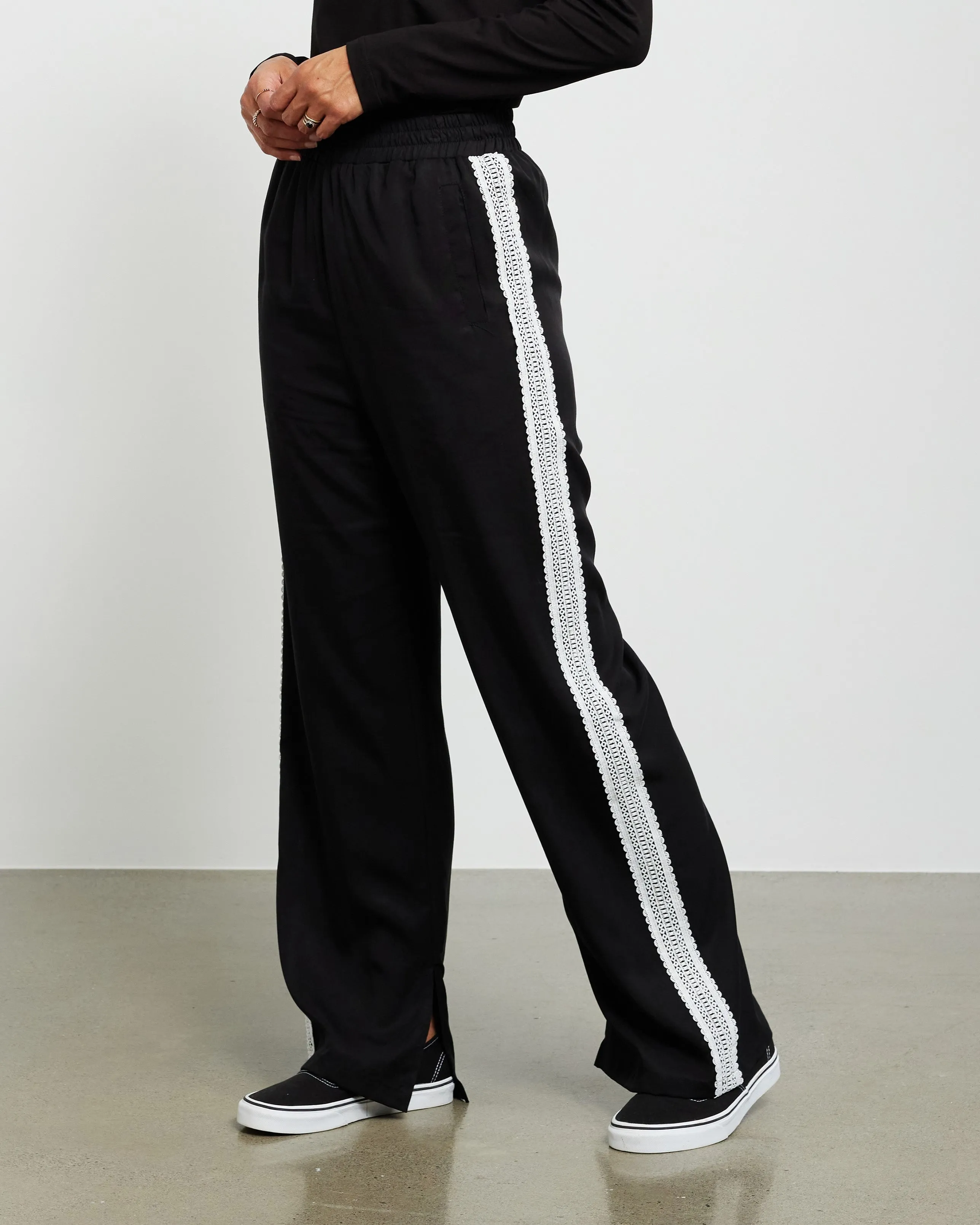 Et Alia Taylor Pant - Black/White