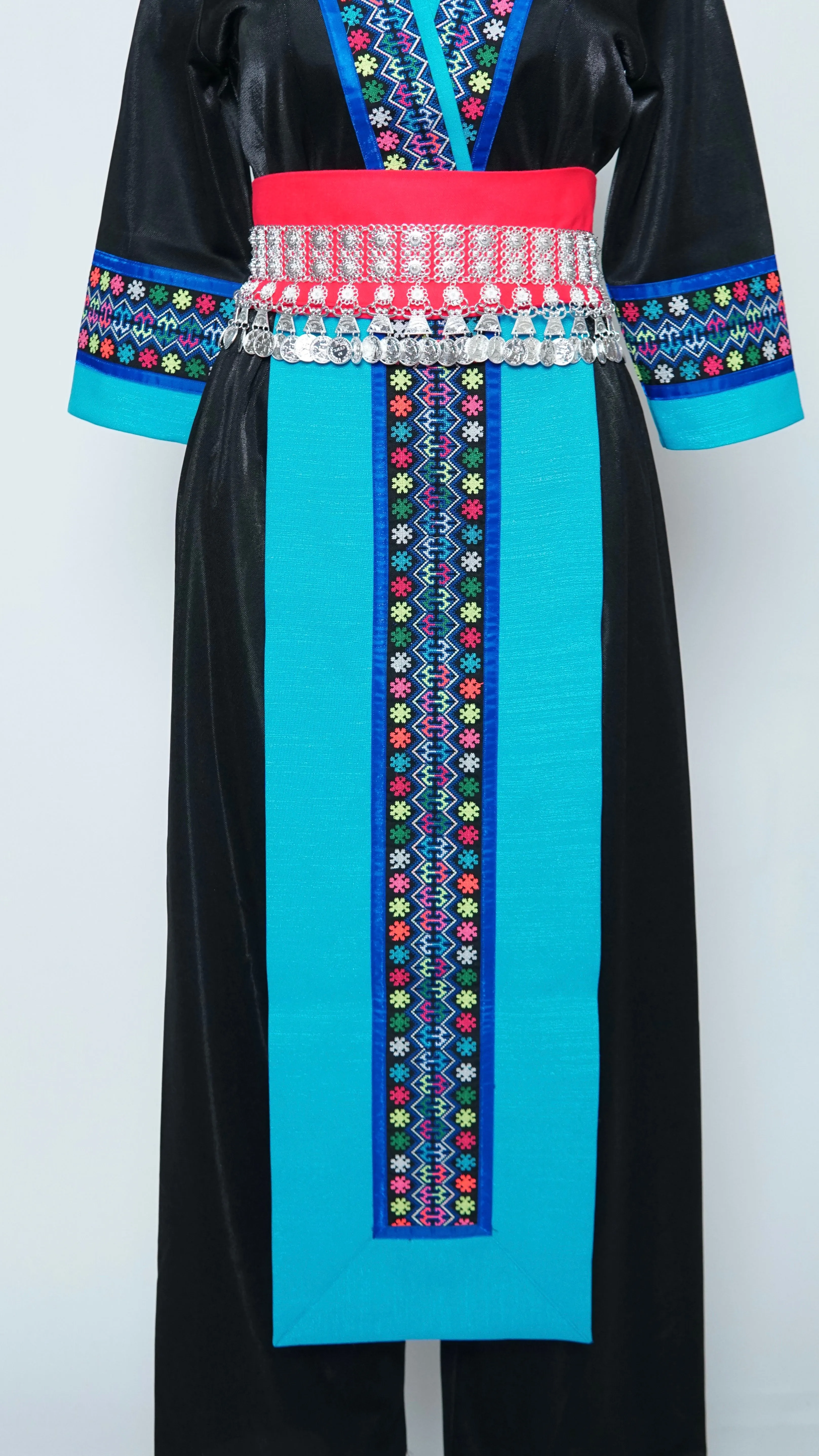 Hmong Nplooj Sev Pajntaub Light Blue