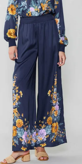 Jones Floral Print Pants in Navy